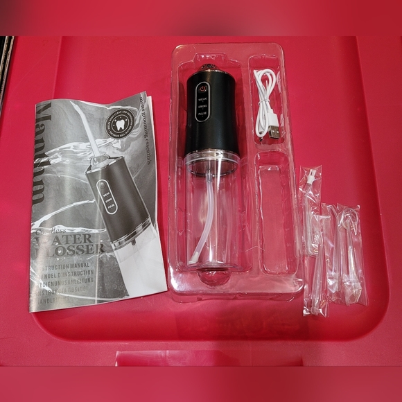 Manthm Cordless Water Flosser, New in box - Picture 3 of 4